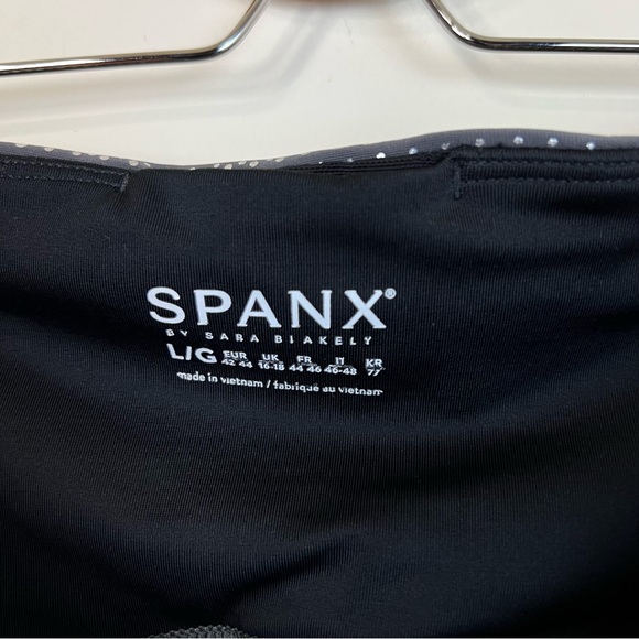 Spanx Booty Boost Active Leggings Metallic Gray Size Large - Picture 4 of 12